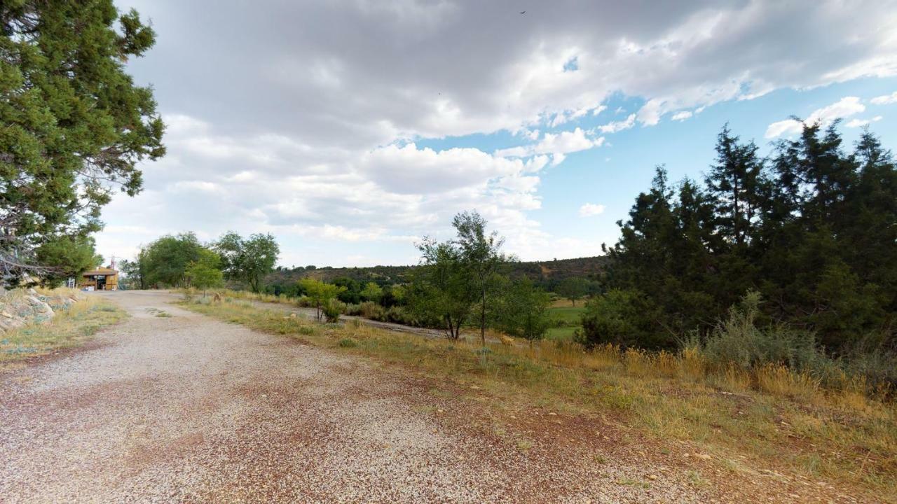 Hideout Ft Abajo 2 Bedroom Cabin, Stunning Views, Secluded! Монтичело Екстериор снимка